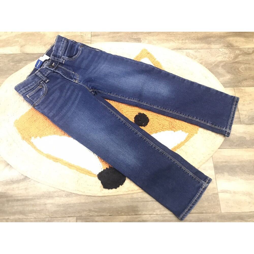 Old Navy Toddler Boys 5T Medium Wash Straight Leg Denim Jeans. Worn ONCE